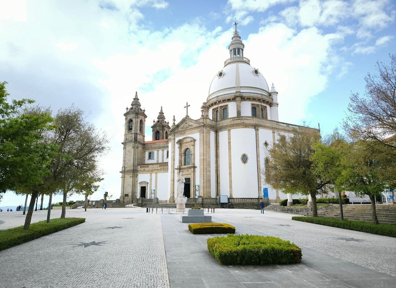 Picture 21 for Activity Braga & Guimarães Tour: Small Historical Group Tour 4