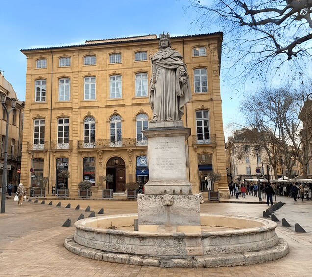 Picture 7 for Activity Aix-en-Provence : Walking Tour with a local guide 2