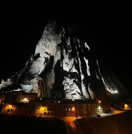 Picture 1 for Activity Sisteron: tour of the town through the mountains (sunset/nighttime) 2