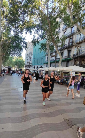 Picture 7 for Activity Barcelona 360º Running Tour: Train & Explore Montjuic 3