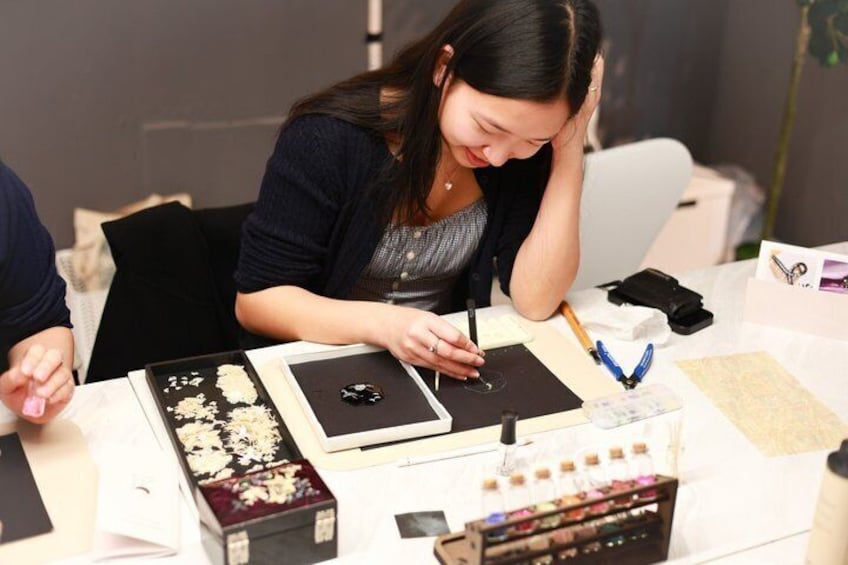 Seoul: Meong-dong Mother-of-Pearl Jewelry Workshop 2