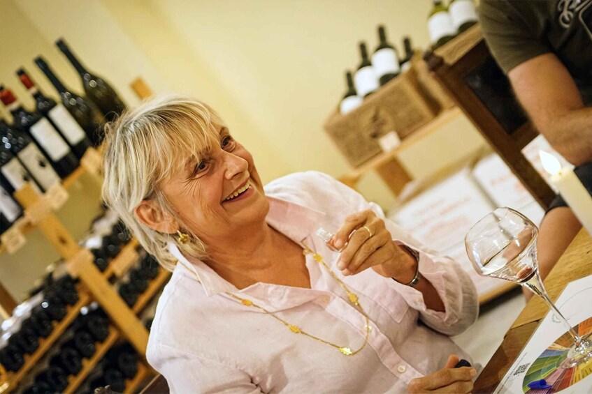 Picture 5 for Activity "In the Nose of Wine" Tour – Aromas & Faults in Saint Emilion 5