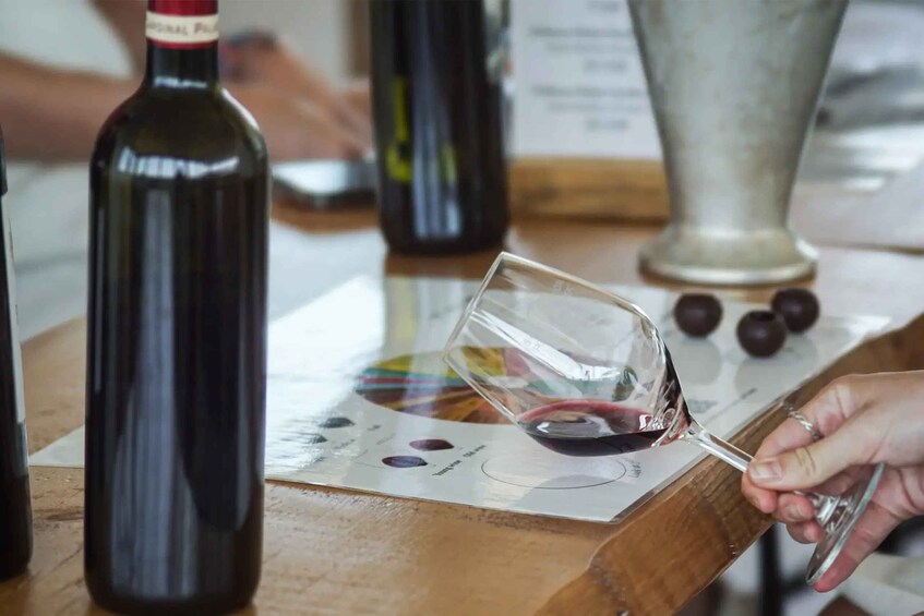 Picture 3 for Activity At the heart of a Grand Cru: tour & tasting in Saint-Émilion 4