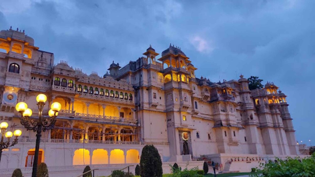 Picture 21 for Activity Explore Udaipur in One Day – Private Tour by Car With Guide 2