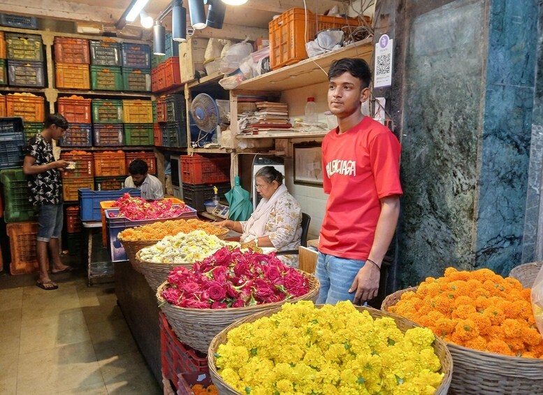 Picture 25 for Activity Mumbai Slum Tour with Dhobi Ghat Laundry & Flower Markets 2