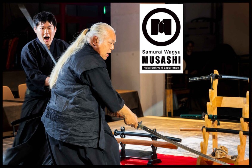 Osaka: Samurai Master’s Real Sword Show＆Experience+Sukiyaki 1