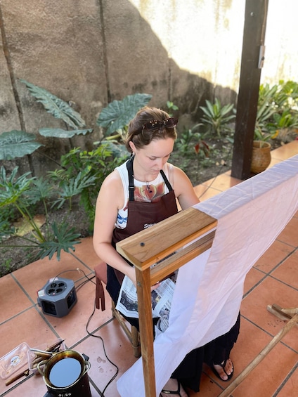 Banyuwangi: Traditional Batik-Making Class with Snack 1