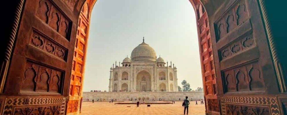 Picture 2 for Activity Agra: Skip-The-Line Taj Mahal and Agra Fort Tour 5