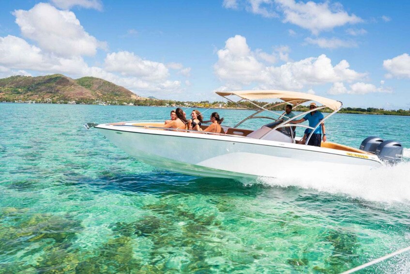 Mauritius: Speedboat Ile aux Cerfs, GRSE Waterfall, BBQ, Bar 1