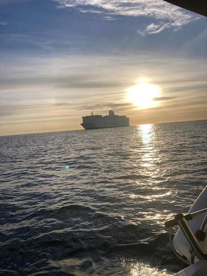 Picture 1 for Activity Alicante: Private Yacht Cruise with Drinks 3