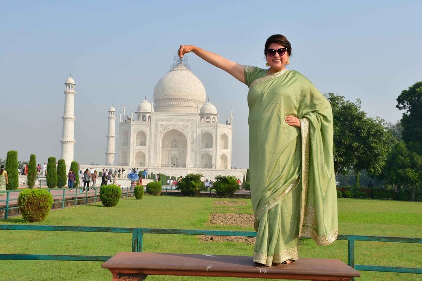 Picture 10 for Activity From Agra: Taj Mahal Tour with Professional Photographer 4