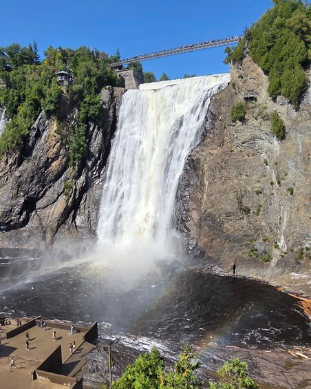 Private 2-hour tour of Montmorency Falls with transportation in a 7-seater SUV 1