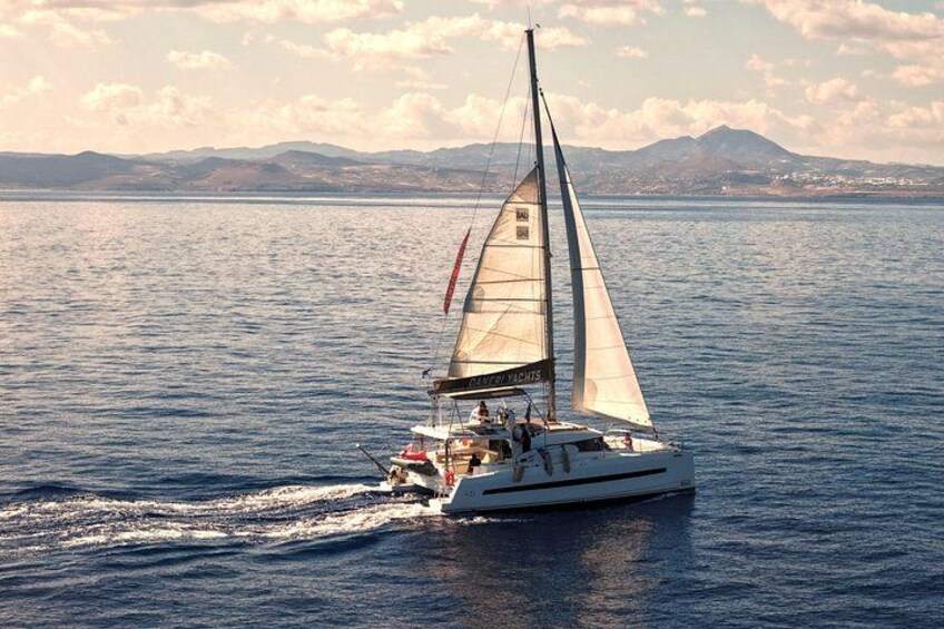 Hersonissos: Luxury Sunset Catamaran Cruise Sushi & Open Bar 1