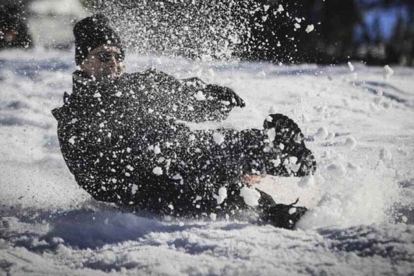 Picture 4 for Activity Bariloche: Laguna Verde – Walk on the frozen lagoon in Patagonia 4