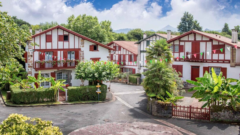 Excursion to the villages of the French Basque Pyrenees: Espelette, Ainhoa, and Sare 1