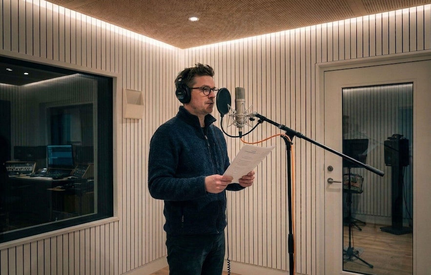 Picture 1 for Activity Seoul: K-Pop Recording Experience in a Professional Studio 3