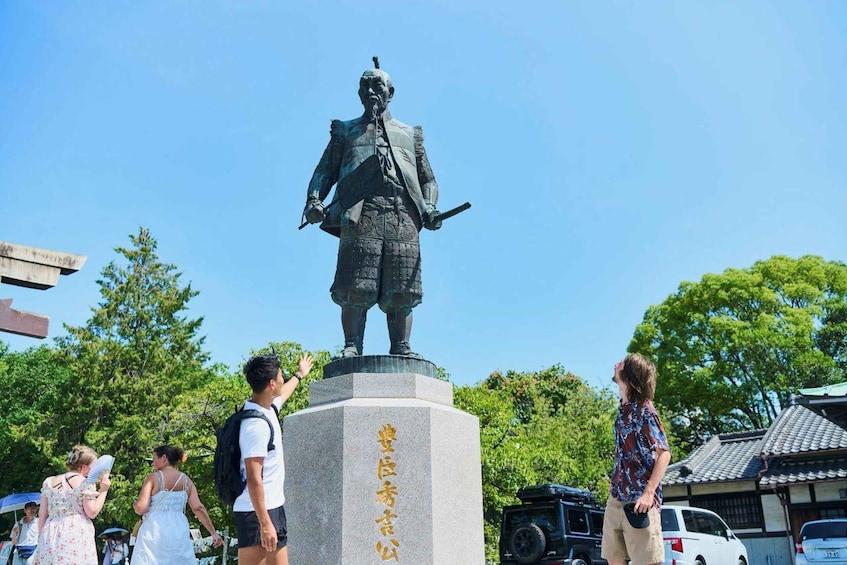 Picture 10 for Activity Osaka: Castle Tower Admission / Guided Walking Tour 2