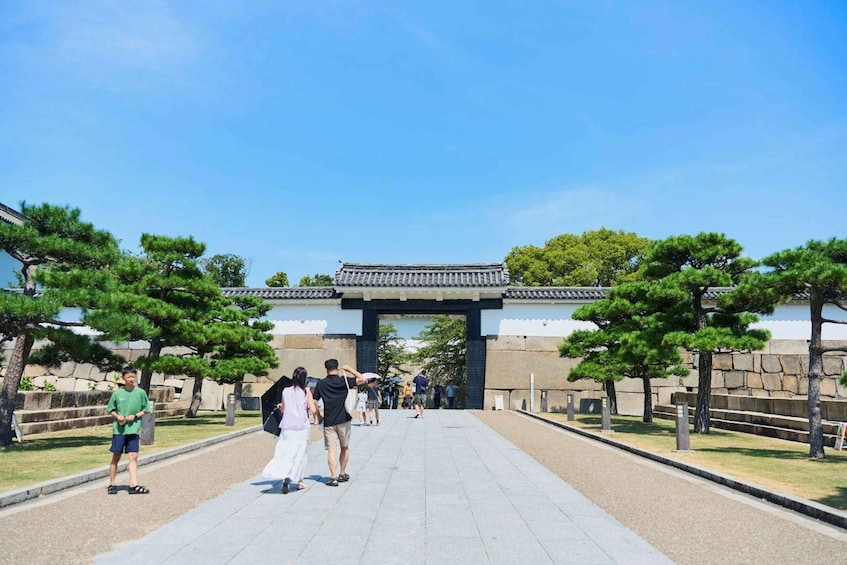 Picture 12 for Activity Osaka: Castle Tower Admission / Guided Walking Tour 4