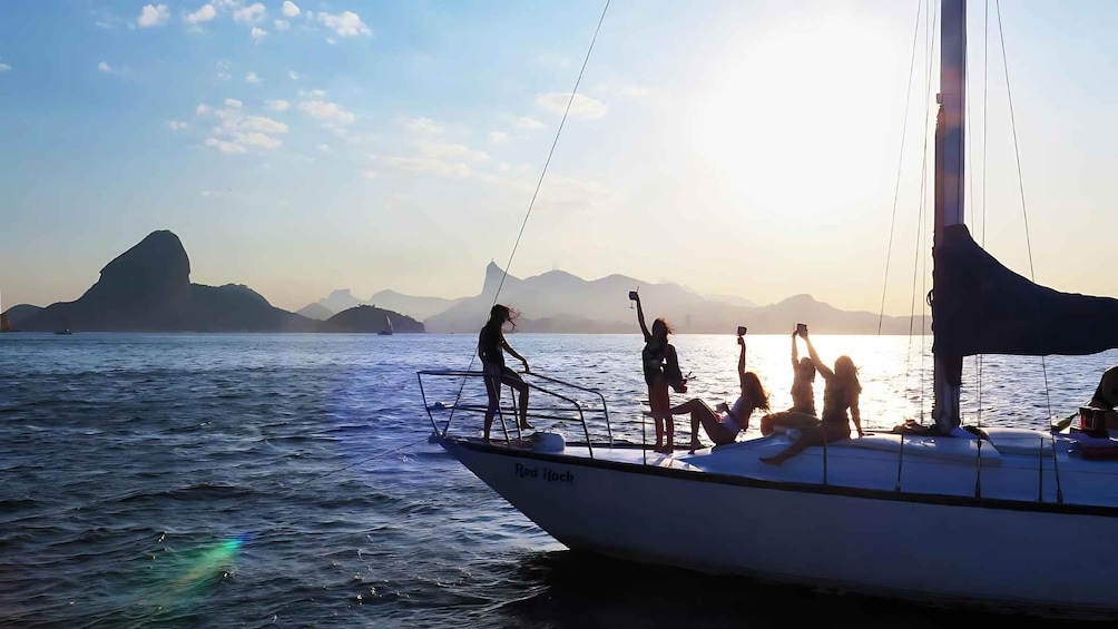 Picture 18 for Activity Rio de Janeiro: Sunset Sailing Tour 5