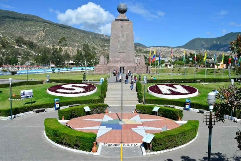 Picture 9 for Activity Quito: Middle of the World, Intiñan Museum, Cable Car, Craft Market 5