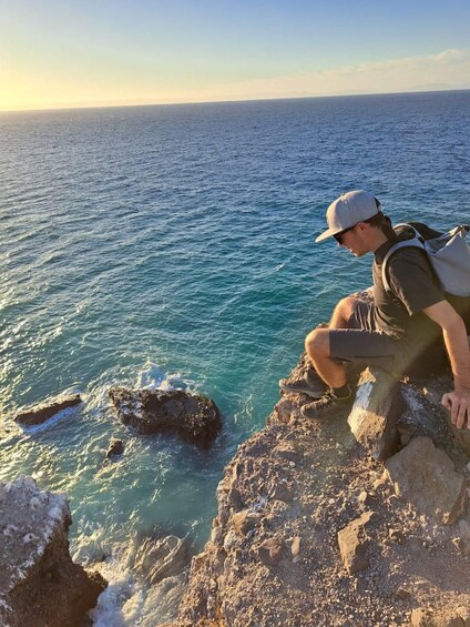 Picture 7 for Activity La Paz: Balandra Bay Sunset Hike with Guide & Snacks 4