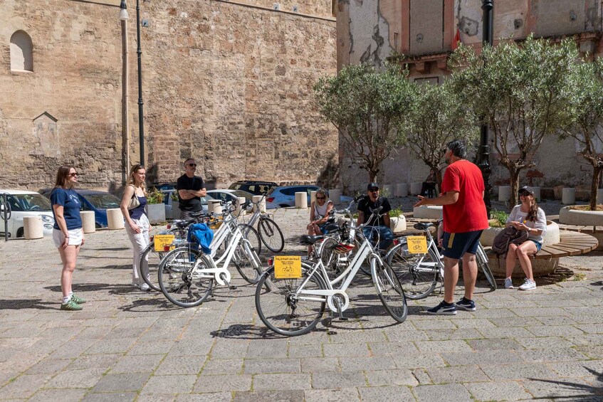 Picture 10 for Activity Guided Palermo Bike Tour with Street Food 2