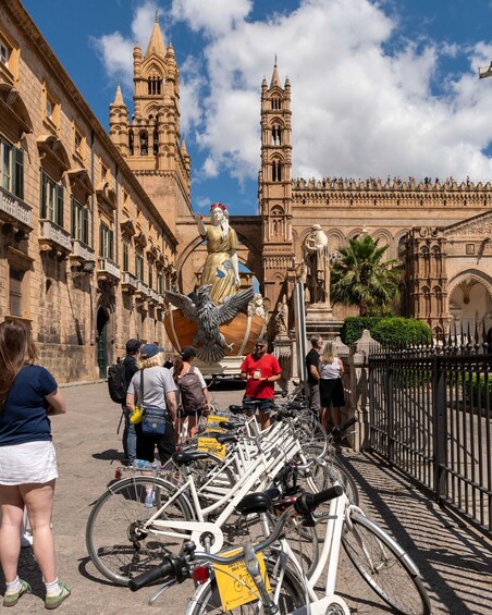 Picture 15 for Activity Guided Palermo Bike Tour with Street Food 2