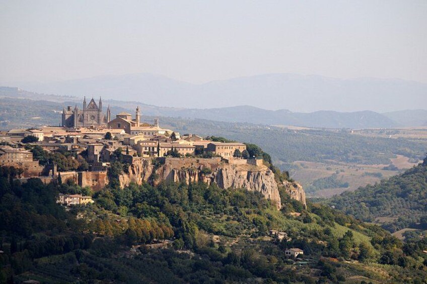 Private Shore Tour: Orvieto & Civita di Bagnoregio 3