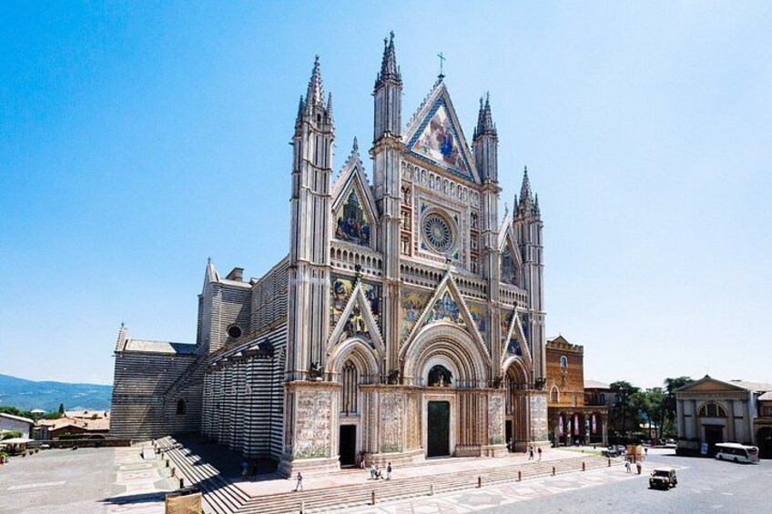 Private Shore Tour: Orvieto & Civita di Bagnoregio 4