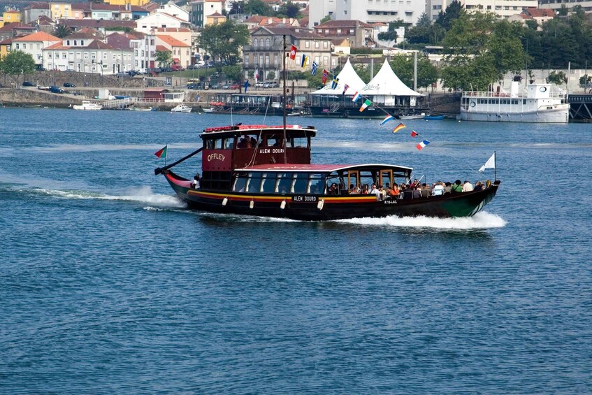 Picture 3 for Activity Vila Nova de Gaia: Bridges Cruise 3