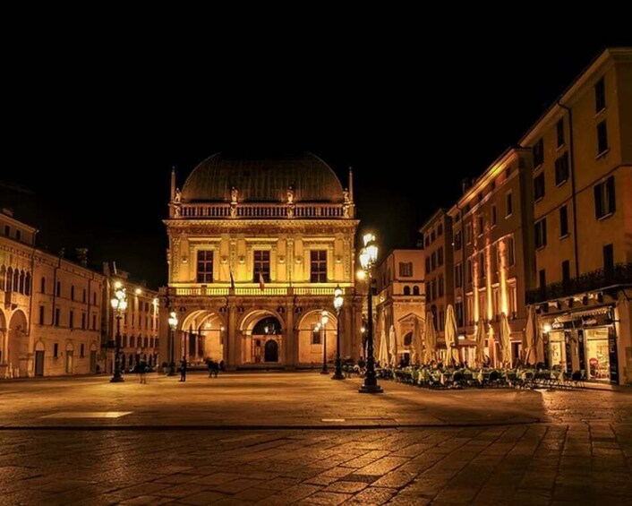 Brescia Proibita: alla scoperta della storia osè della città 1