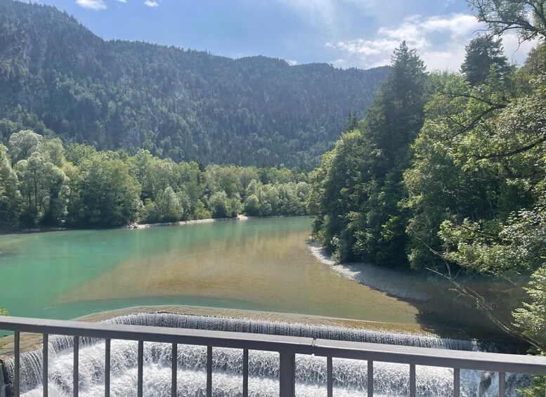 Picture 6 for Activity Neuschwanstein and Füssen: Private tour with a French-speaking live guide 3