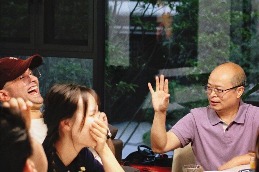 Meet the Locals:A Family Day in Chengdu 2