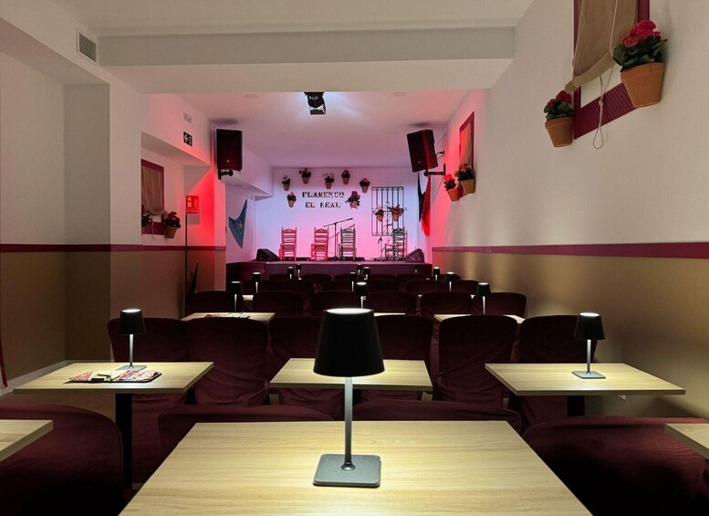Picture 2 for Activity Seville: El Real Flamenco Show in Triana 4