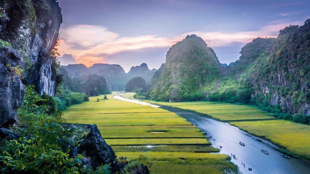 Picture 52 for Activity Ninh Binh: Sacred Fish Stream or Trang An, Mua Cave & Hoa Lu 2
