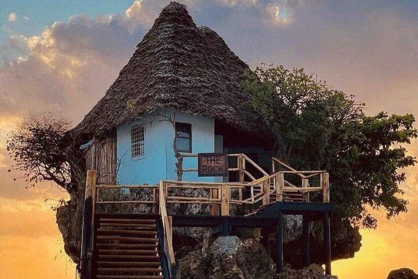 Zanzibar : Oceanfront Dining at The Rock Restaurant 1