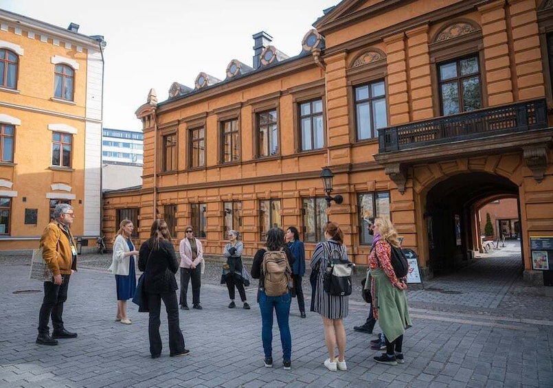 Turku: Aura River Guided Walking Tour with Coffee Break 2