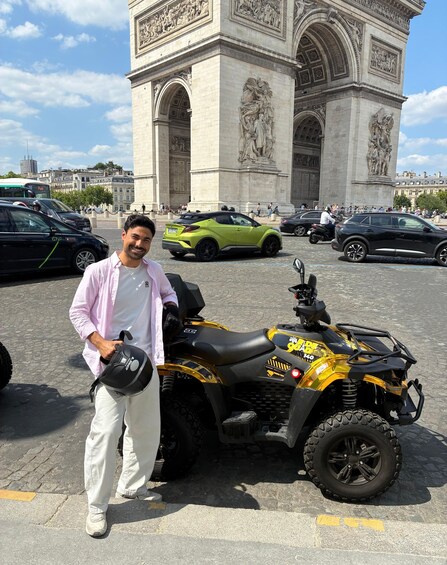 Picture 9 for Activity Paris by Quad: Eiffel Tower, Champs-Élysées… – 1.5-hour guided visit 2