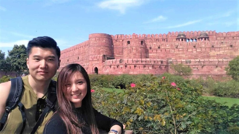 Picture 2 for Activity Agra: Taj Mahal Sunrise & Agra Fort Day Tour All-Inclusive 3