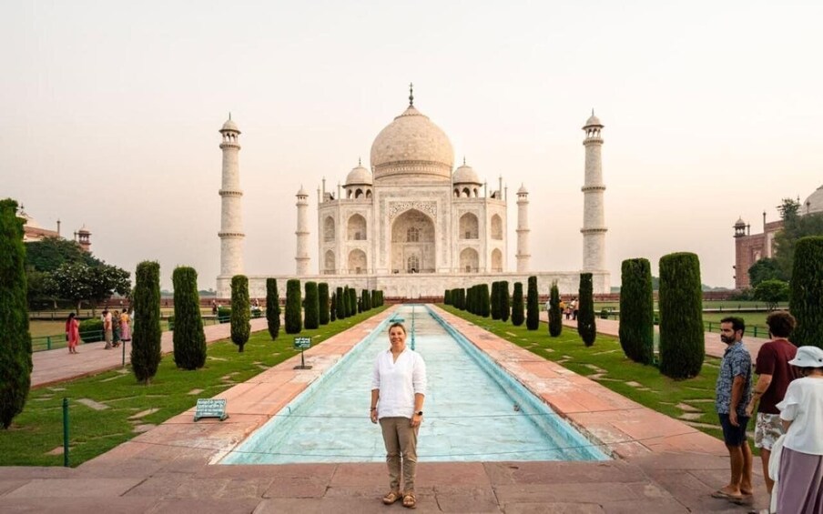 Picture 1 for Activity Agra: Taj Mahal Sunrise & Agra Fort Day Tour All-Inclusive 2