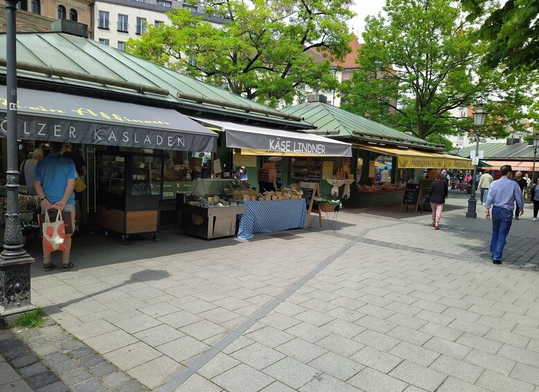 Munich: Private Walking Tour Munich Highlights 1