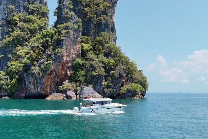 Phuket: Private Phang Nga Bay & James Bond Island Boat Tour 1