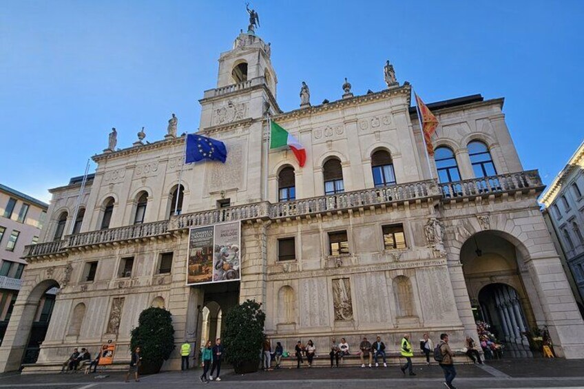 Tour Accompanied by the Historic Center of Padua 1