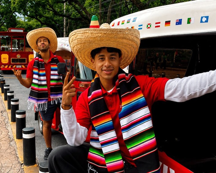Mexico City: Tuk Tuk Sightseeing Tour of La Roma and La Romita 1