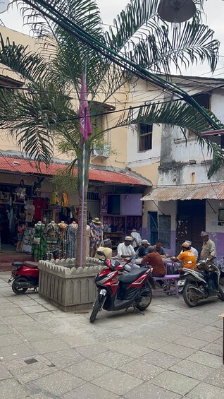 Picture 8 for Activity Découverte de Stone Town, cœur historique de Zanzibar. 4