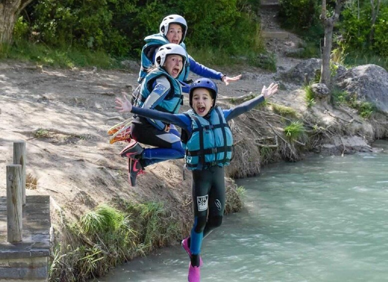 Picture 3 for Activity Murillo de Gállego Huesca: Family Water Gymkhana 3