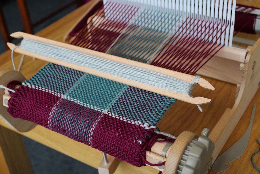 Picture 2 for Activity Weave A Tartan Scarf In A Day Workshop 4