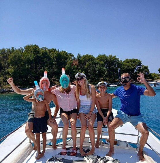 Vrsar: Boat Tour with Snorkeling and Drinks 1