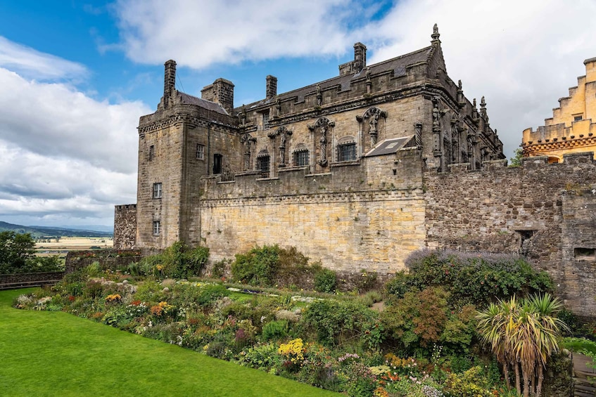 Stirling: Private Walk with a Local 1