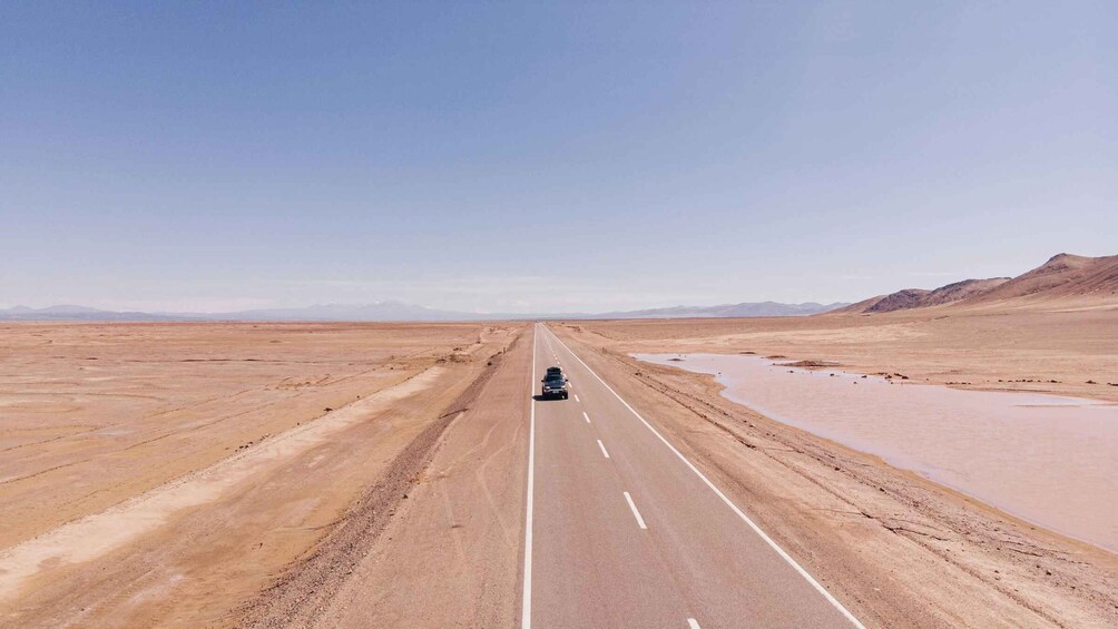 La Paz - Uyuni: Comfortable Private Transfer with Tour Guide 1